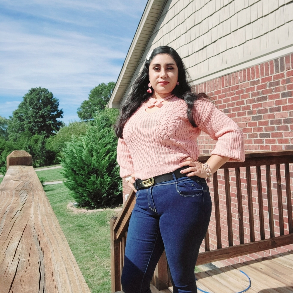 Meet your Posher, Aurea